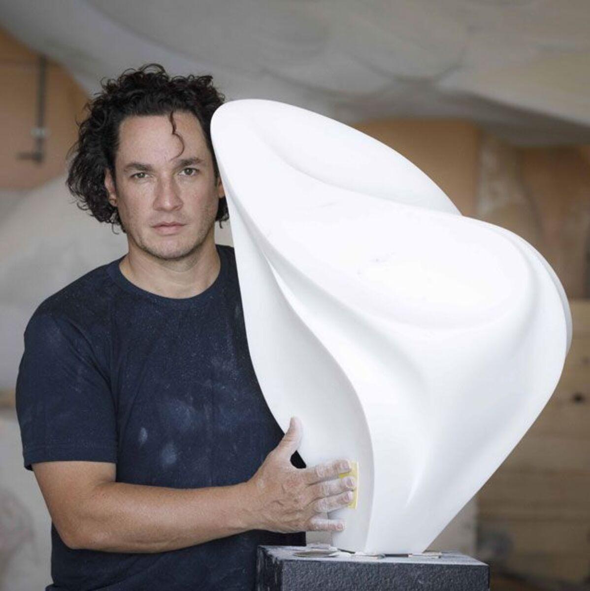 Gustavo Velez