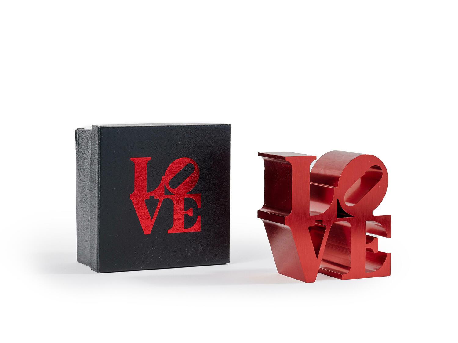 LOVE, 2009, image 2